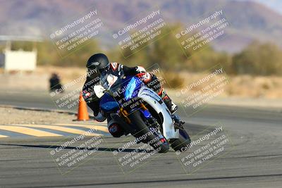 media/Jan-09-2022-SoCal Trackdays (Sun) [[2b1fec8404]]/Turn 14 (10am)/